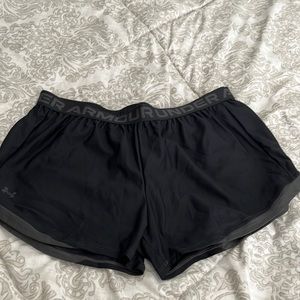 Under armor loose athletic shorts